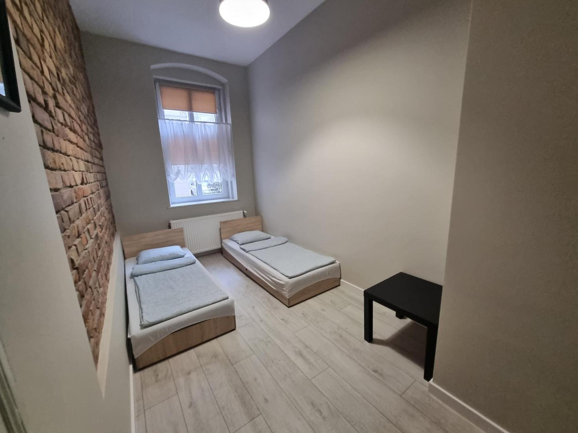 Tanie Spanie Przy Targach Poznanskich - Zameldowanie Bezobslugowe- Homestay