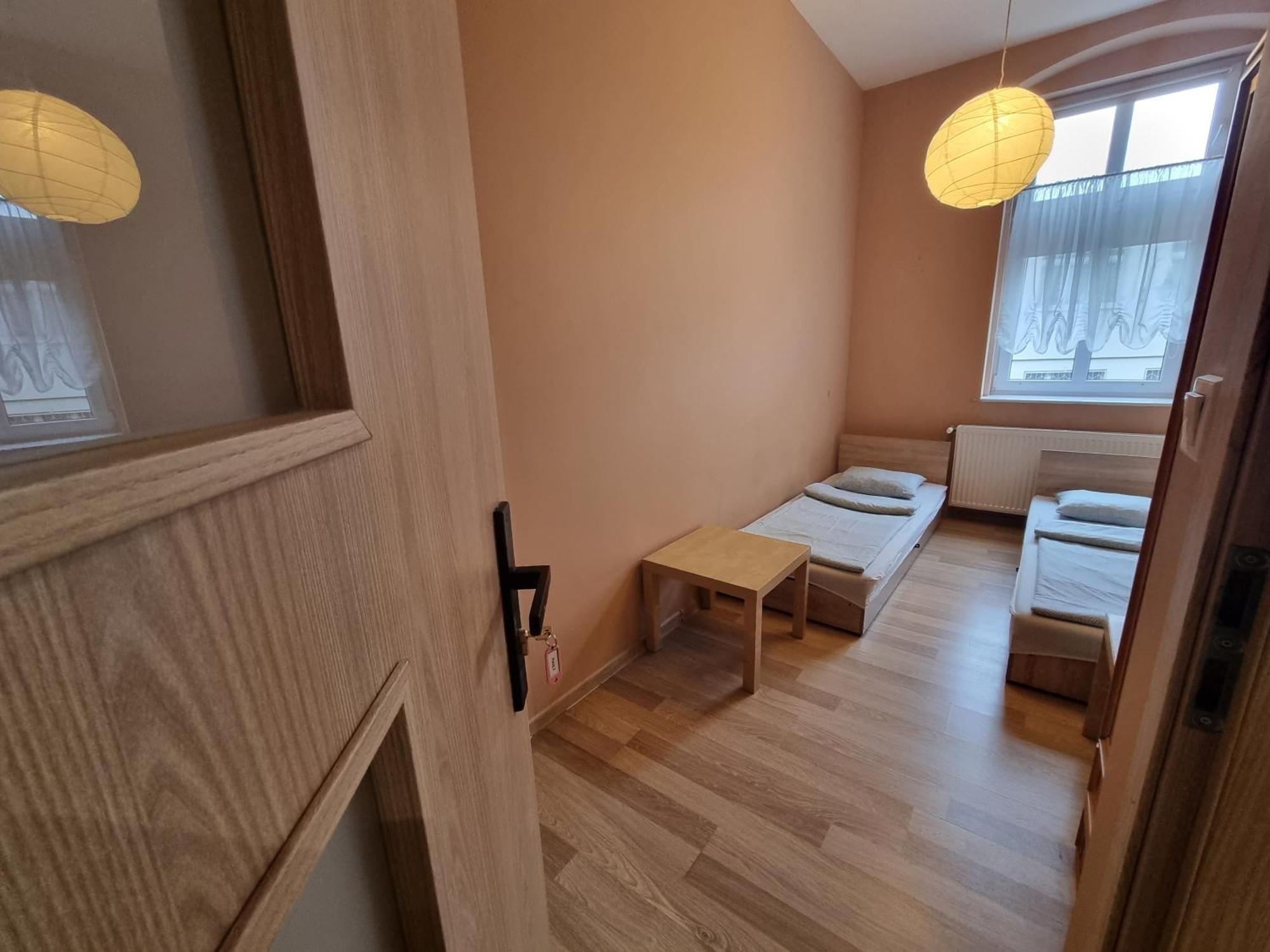 Homestay Tanie Spanie Przy Targach Poznanskich - Zameldowanie Bezobslugowe- *